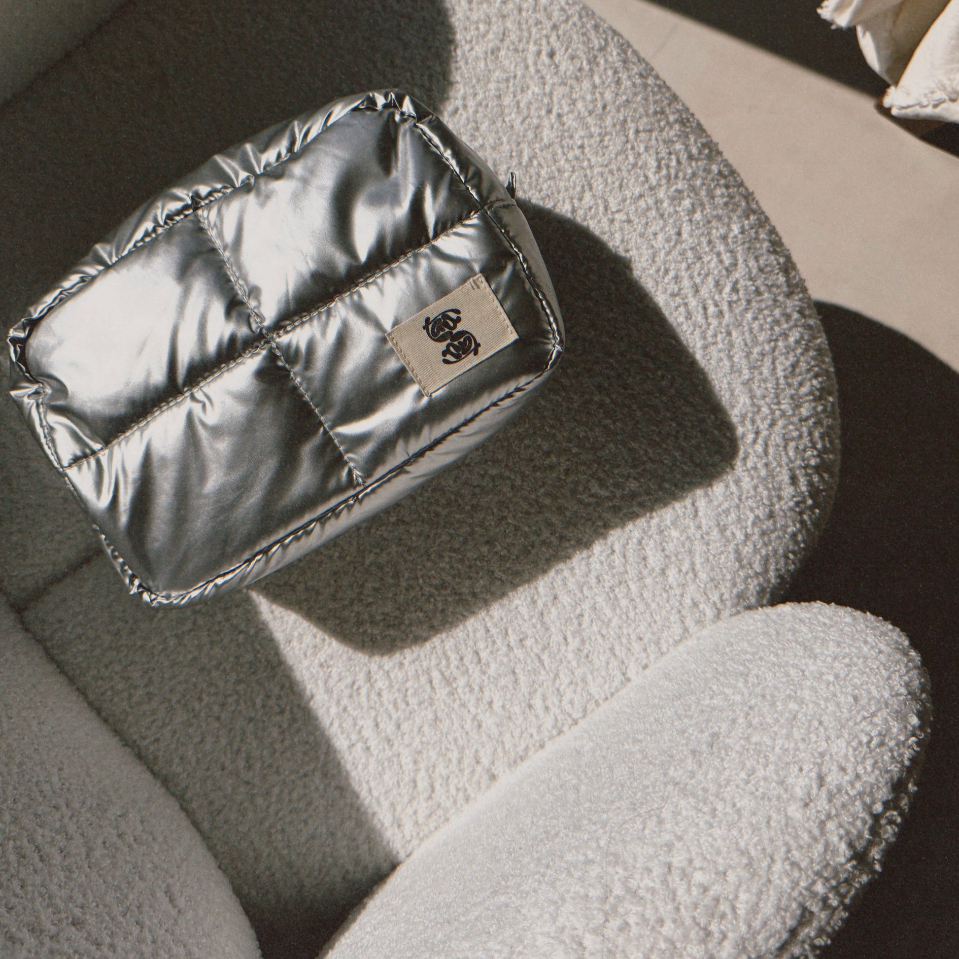 Everything Bag | High Quality Puffer Bag - Tau Tau Skin